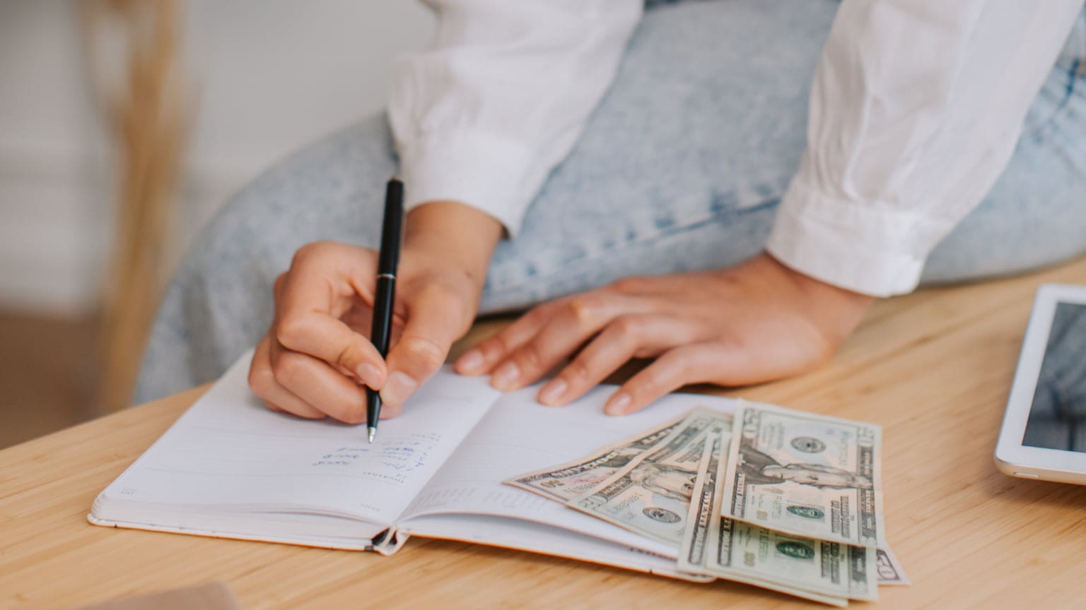What is a basic budgeting process?